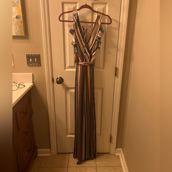 Lovely Sleeveless Stripped Jumpsuit - Small - Picture 3 of 7